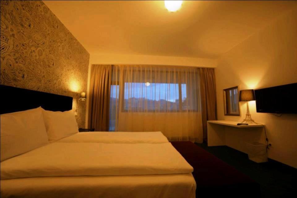 בראשוב Apart Hotel Vlad Tepes מראה חיצוני תמונה